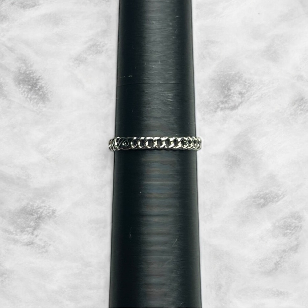 Silver Chain Ring - Picture 2 of 3